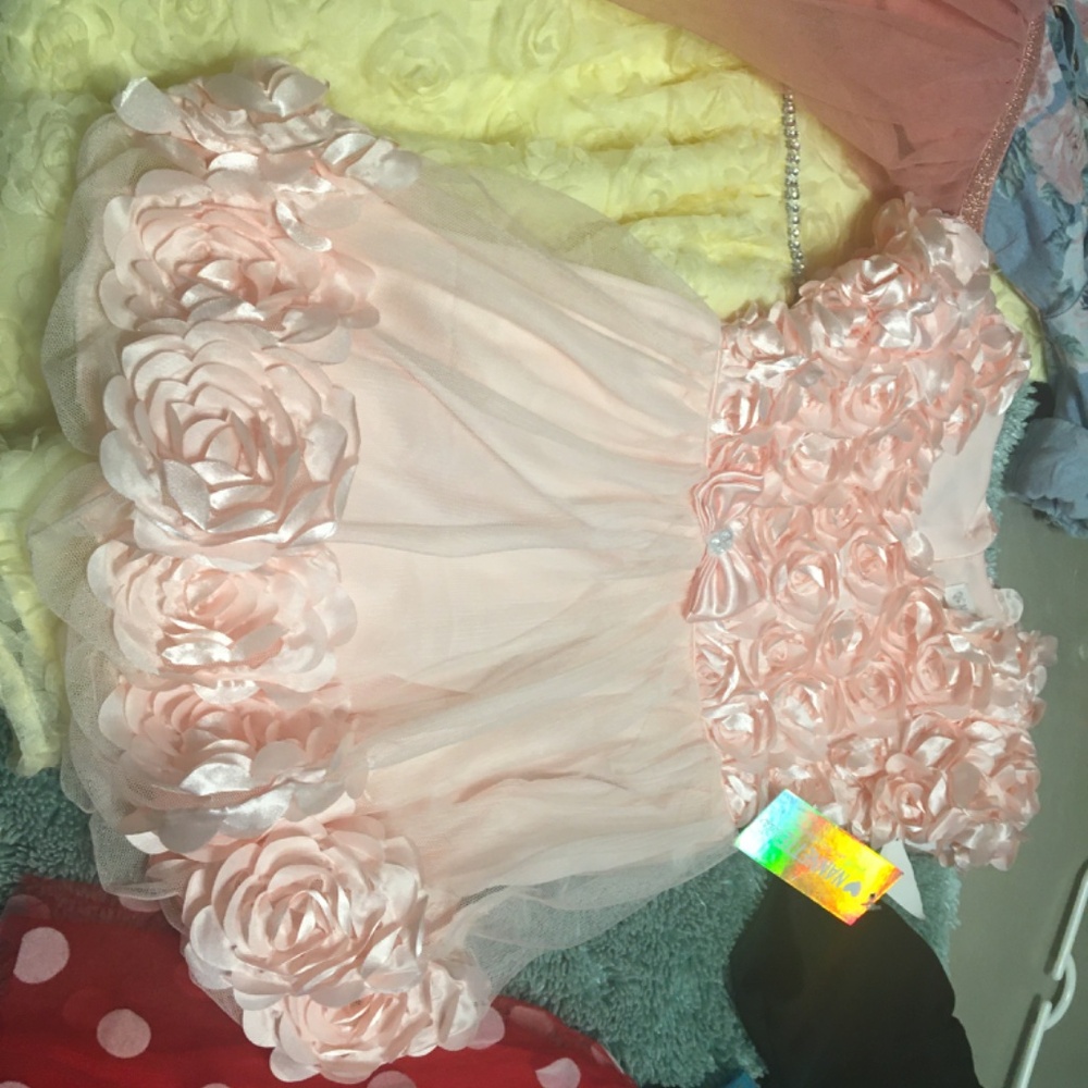 Girls Dresses - Picture 11 of 11
